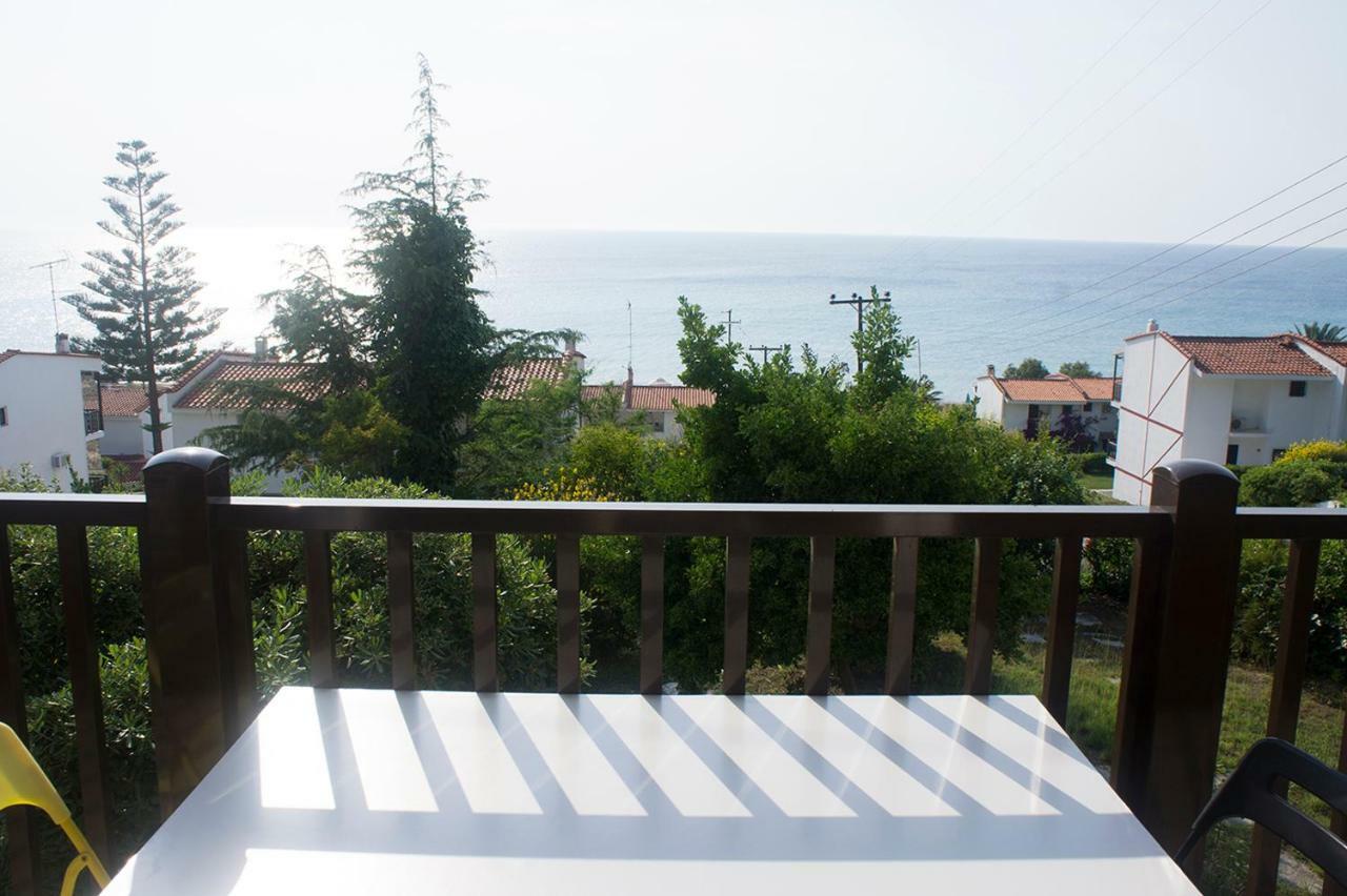 Possidi Aigaiopelagitika 2-Floor Beach House Kalandra ภายนอก รูปภาพ