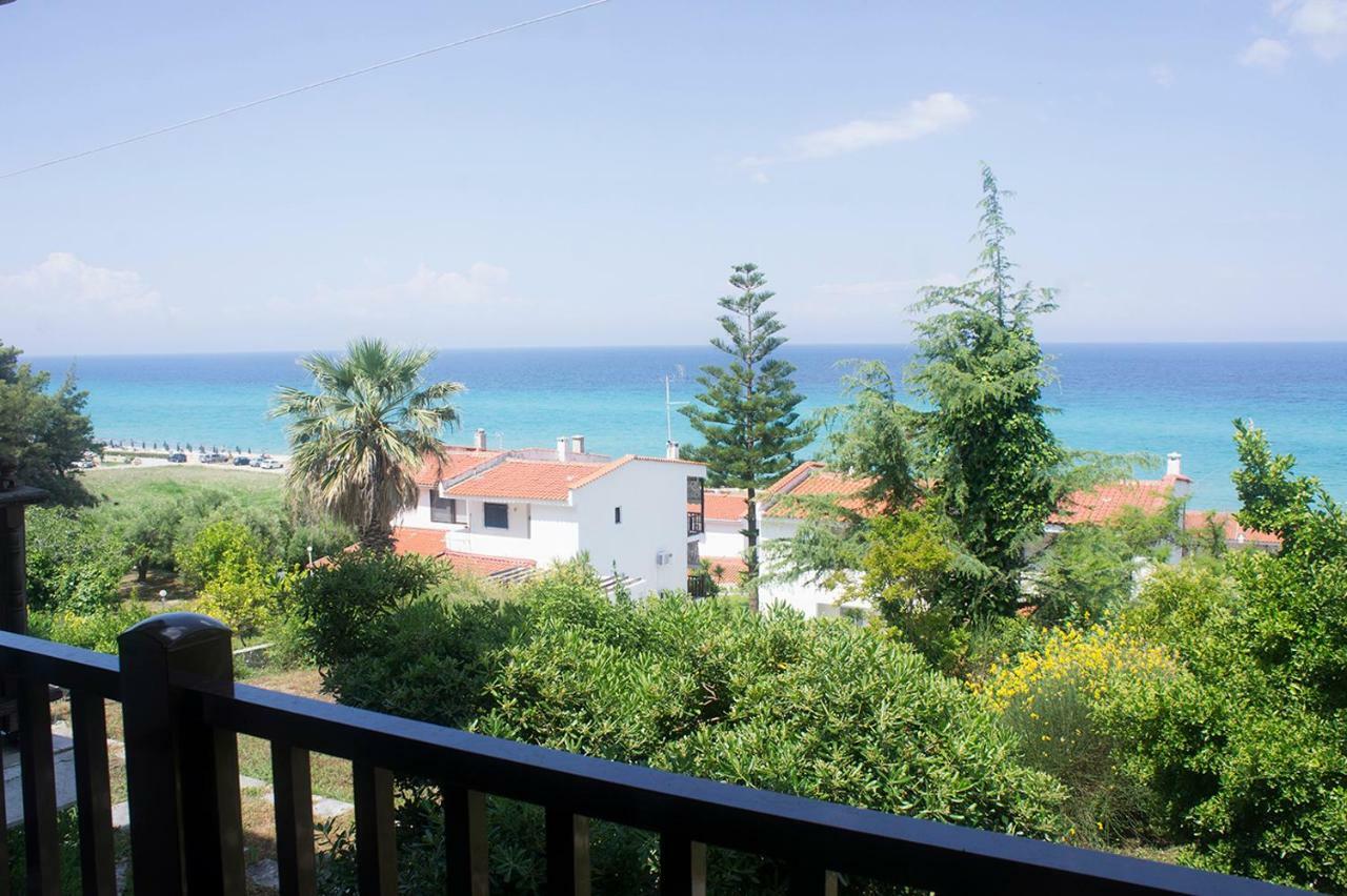 Possidi Aigaiopelagitika 2-Floor Beach House Kalandra ภายนอก รูปภาพ